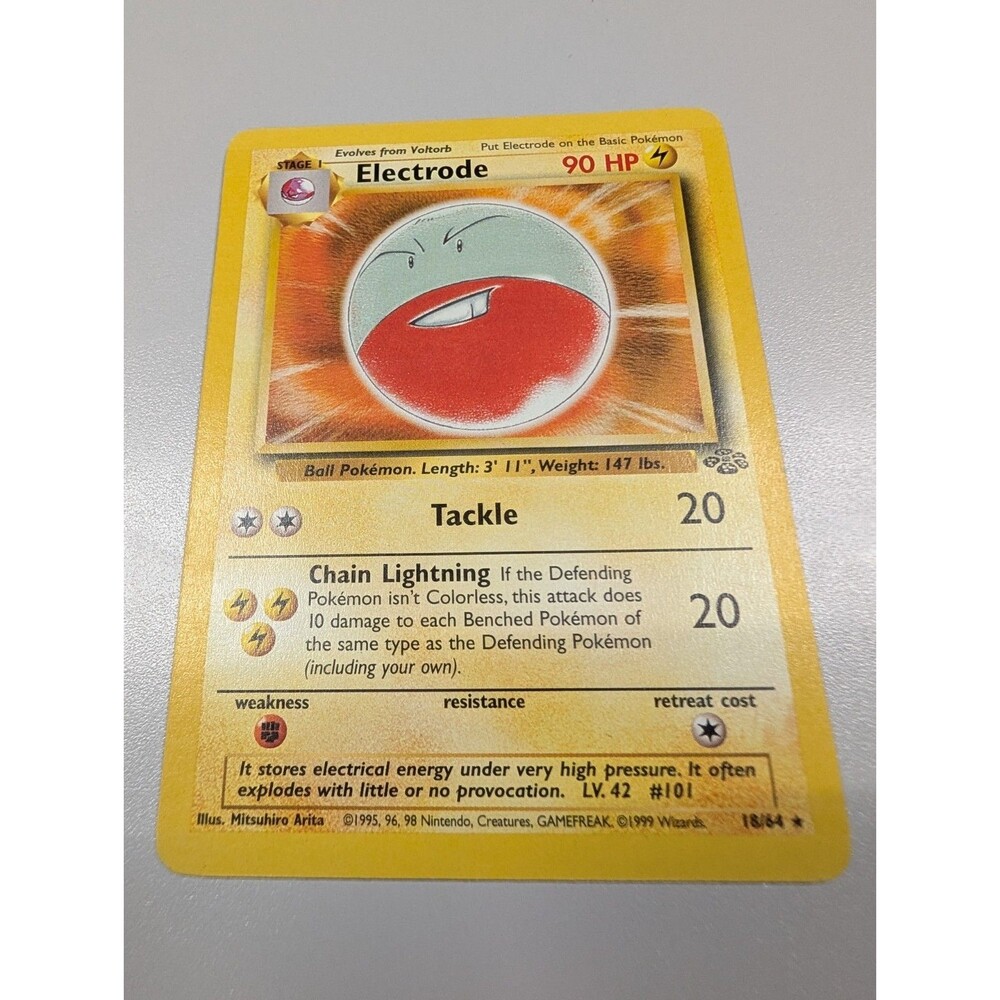 Electrode 18/64 Jungle Regular pokemon card rare great condition